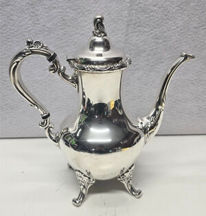 Tara Hall (Silverplate, Holloware) by Reed & Barton 1110 Tea Pot